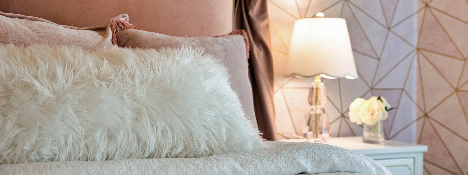 Vintage Modern Rose: a girl&rsquo;s bedroom in geometric blush marble wallpaper with faux fur and tailored details